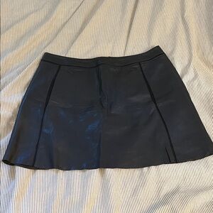 Vince Classic Black Leather Skirt 2